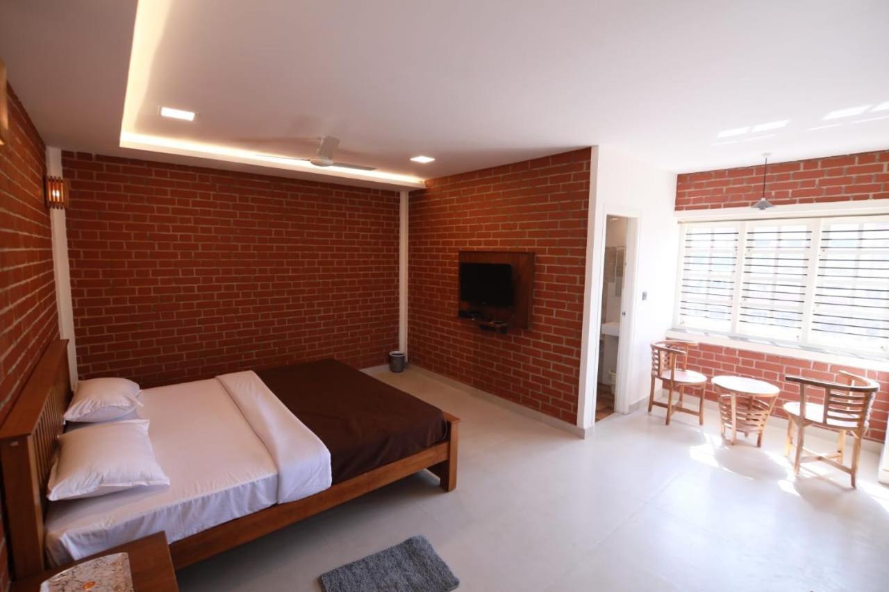 Wanders In Travel Company Hotel Madikeri Exterior photo