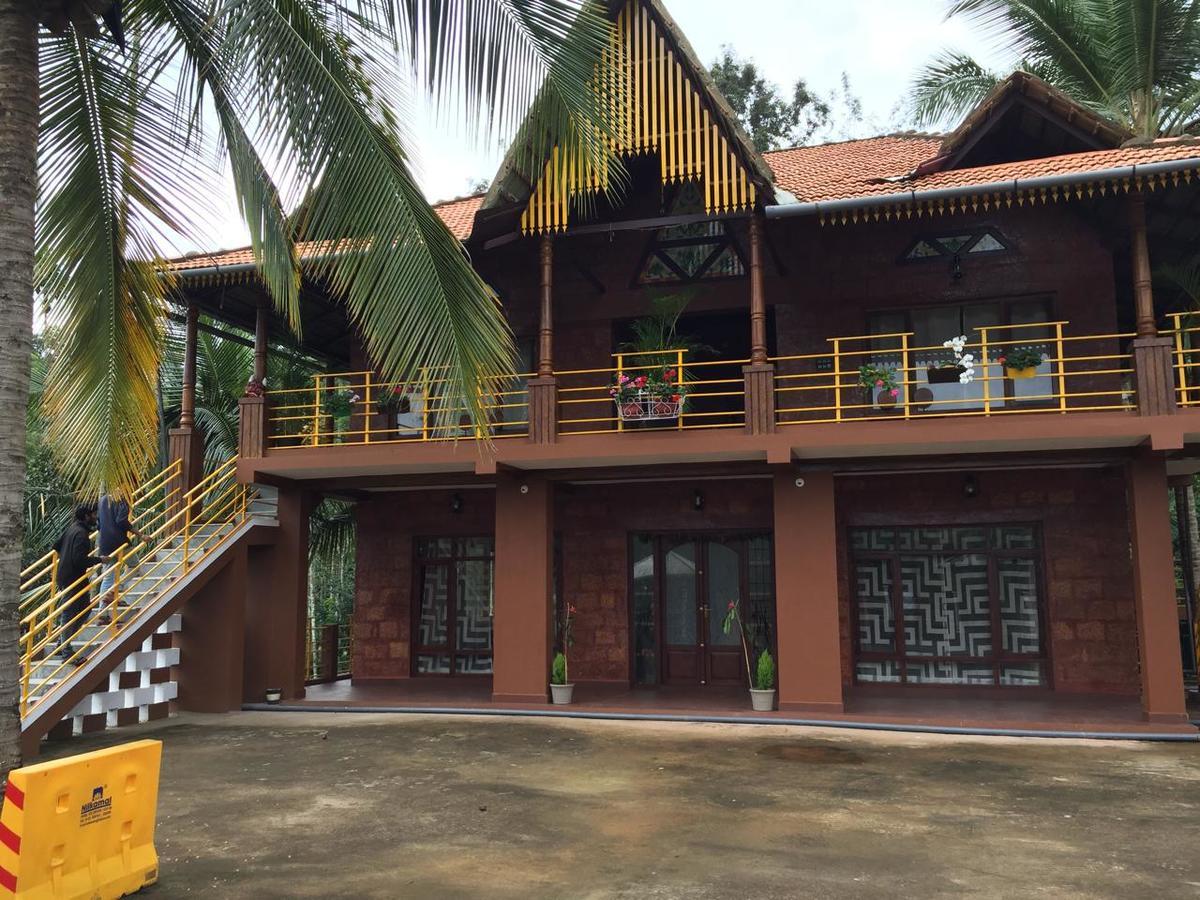 Wanders In Travel Company Hotel Madikeri Exterior photo