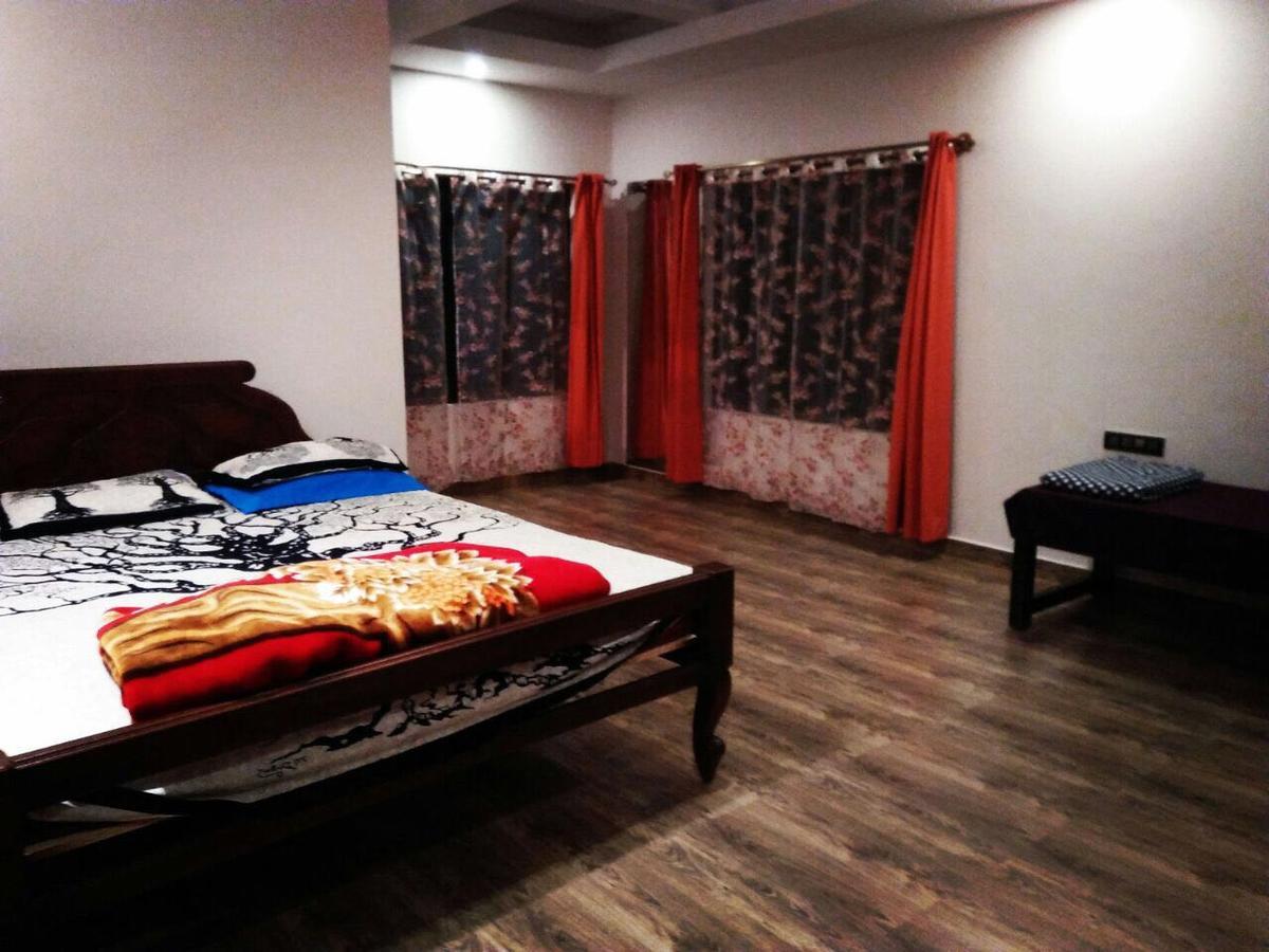 Wanders In Travel Company Hotel Madikeri Exterior photo