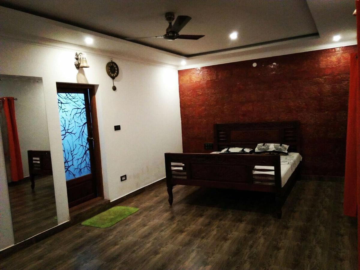 Wanders In Travel Company Hotel Madikeri Exterior photo