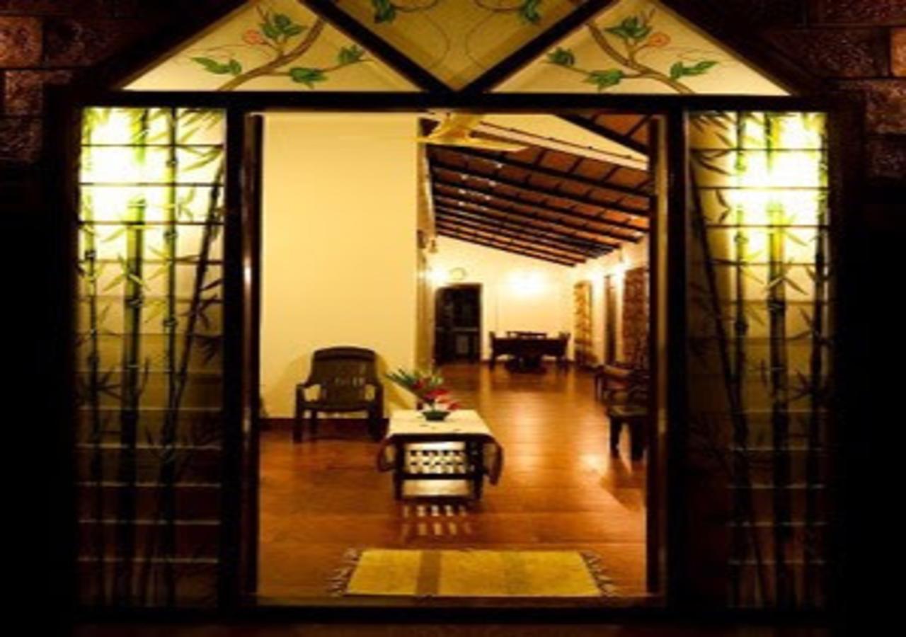 Wanders In Travel Company Hotel Madikeri Exterior photo