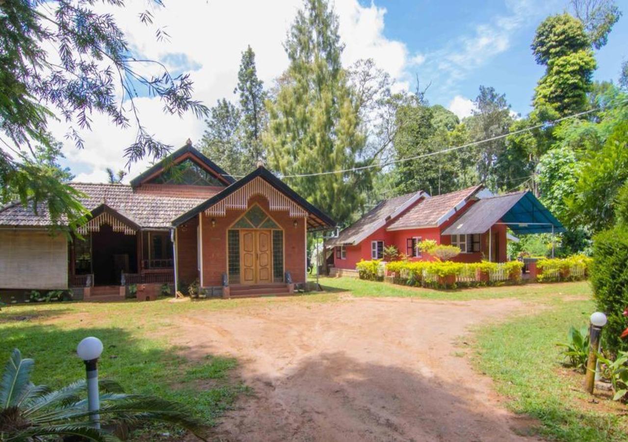 Wanders In Travel Company Hotel Madikeri Exterior photo