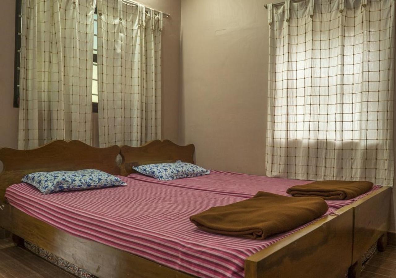 Wanders In Travel Company Hotel Madikeri Exterior photo
